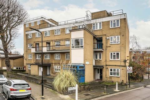 3 bedroom flat for sale, Amhurst Road, London E8