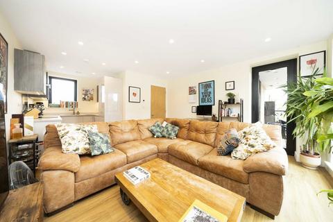 Flat 3, Apex House, 2 Sylvester Road, London, E8 1EP