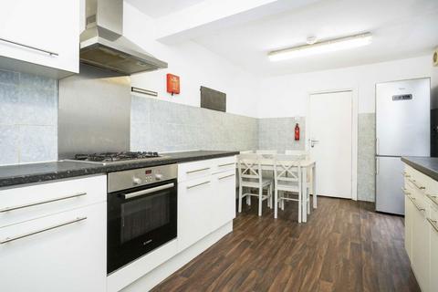 3 bedroom terraced house for sale, Dunlace Road, London E5