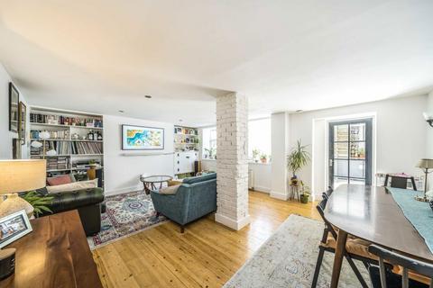 2 bedroom flat for sale, Clapton Terrace, London E5