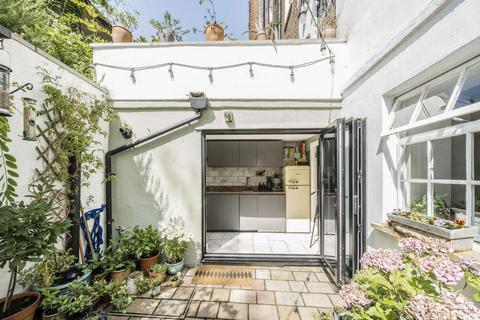 2 bedroom flat for sale, Clapton Terrace, London E5