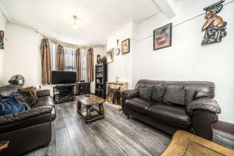 195 Homerton High Street, London, E9 6BB