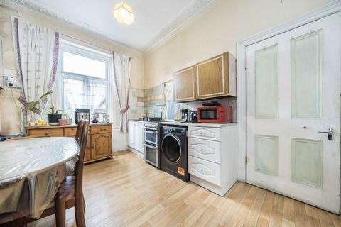 5 bedroom terraced house for sale, Cecilia Road, London E8