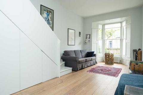 2 bedroom terraced house for sale, Fassett Square, London E8