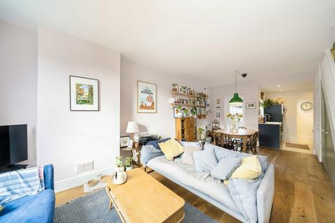 3 bedroom house for sale, Oriel Road, London E9