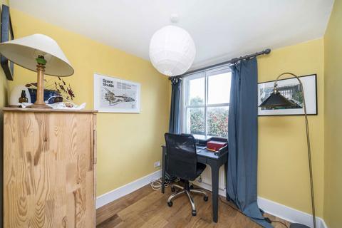 103 Oriel Road, London, E9 5SG