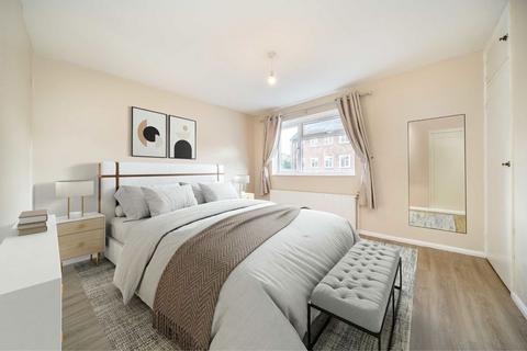 3 bedroom semi-detached house for sale, Ferncliff Road, London E8