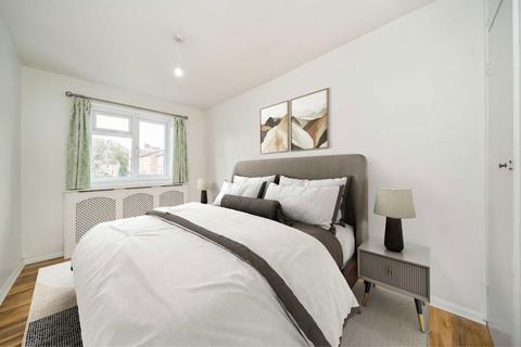 3 bedroom semi-detached house for sale, Ferncliff Road, London E8