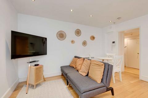 1 bedroom flat for sale, Dalston Lane, London E8