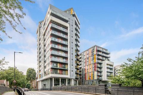 3 bedroom flat for sale, Homerton Road, London E9