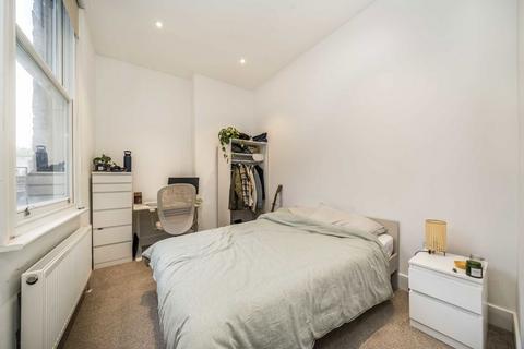 2 bedroom flat for sale, Mare Street, London E8