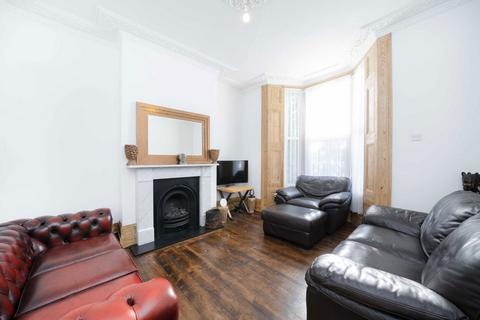 3 bedroom house for sale, Walsingham Road, London E5