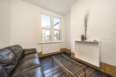 3 bedroom house for sale, Walsingham Road, London E5