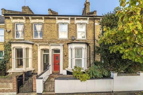 3 bedroom house for sale, Walsingham Road, London E5