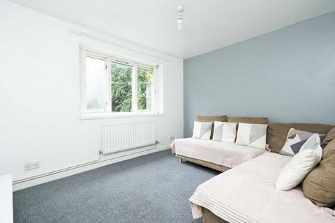 2 bedroom flat for sale, Mothers Square, London E5