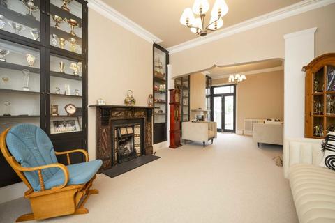 4 bedroom house for sale, Fletching Road, London E5