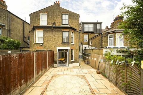 8 Fletching Road, London, E5 9QP