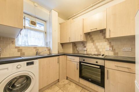 3 bedroom flat for sale, Homerton Road, London E9