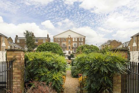 2 bedroom flat for sale, Sutton Square, London E9