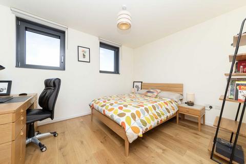 2 bedroom flat to rent, Homerton Road, London E9