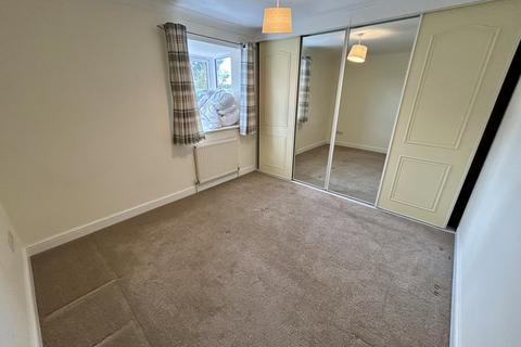 2 bedroom semi-detached house to rent, Millfield Gardens, Ipswich IP4