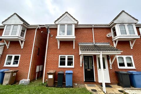 2 bedroom semi-detached house to rent, Millfield Gardens, Ipswich IP4