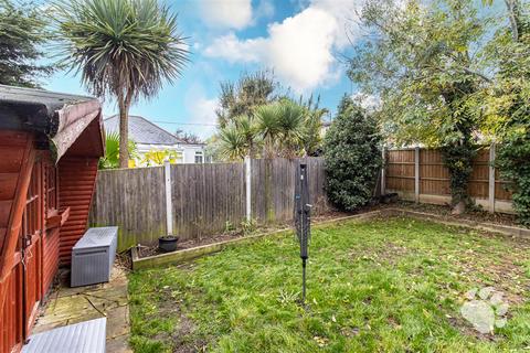 2 Clover Way, Vange, Basildon, SS16 4FJ
