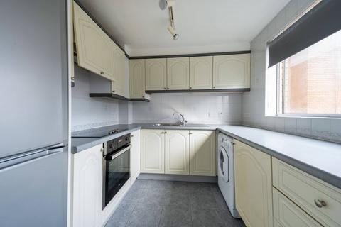 2 bedroom flat to rent, Homefield Park, Sutton, SM1