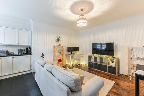 1 bedroom flat for sale, Turner House, Westminster, London, SW1P