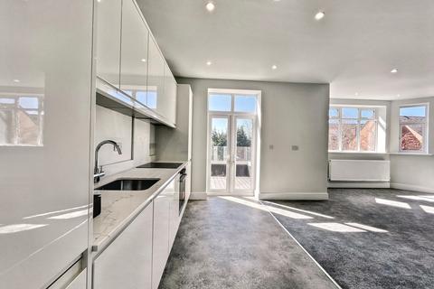 3 bedroom flat for sale, Southbourne