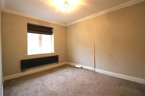 4 bedroom semi-detached house for sale, Mill Vale, Newcastle Upon Tyne NE15