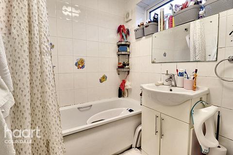 2 bedroom maisonette for sale, Luther Close, HA8