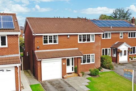 4 bedroom detached house for sale, Brambling Drive, Westhoughton, BL5