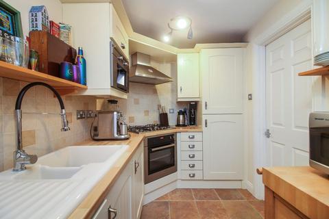 2 bedroom flat for sale, East Street, Tynemouth, North Shields