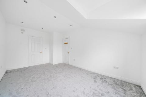 2 bedroom apartment for sale, Uppingham Avenue, Stanmore, Greater London