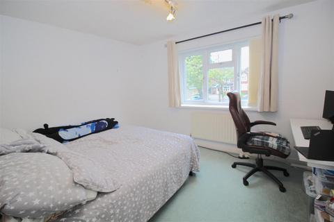 6 Birchtrees Croft, Birmingham, B26 1EF