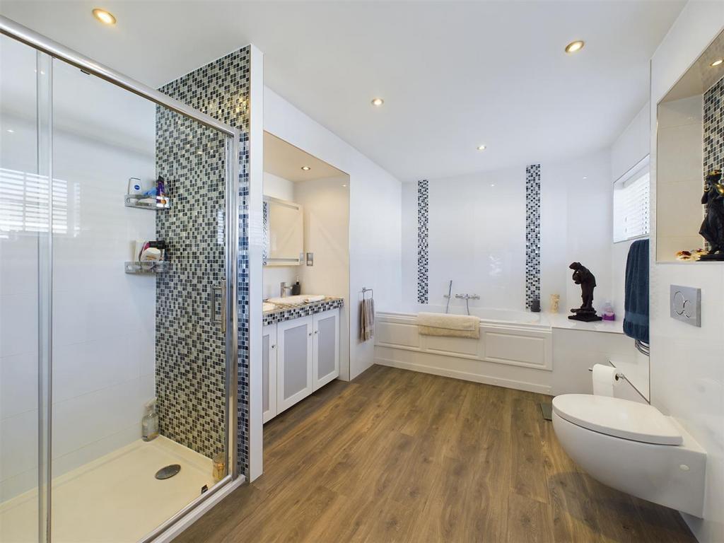 CAM04099 G0-PR0017-STILL027.jpg