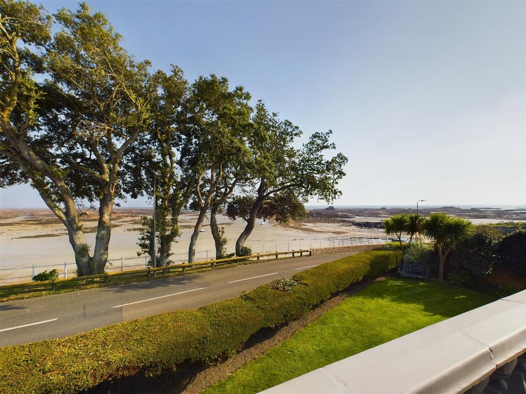 CAM04099 G0-PR0017-STILL023.jpg