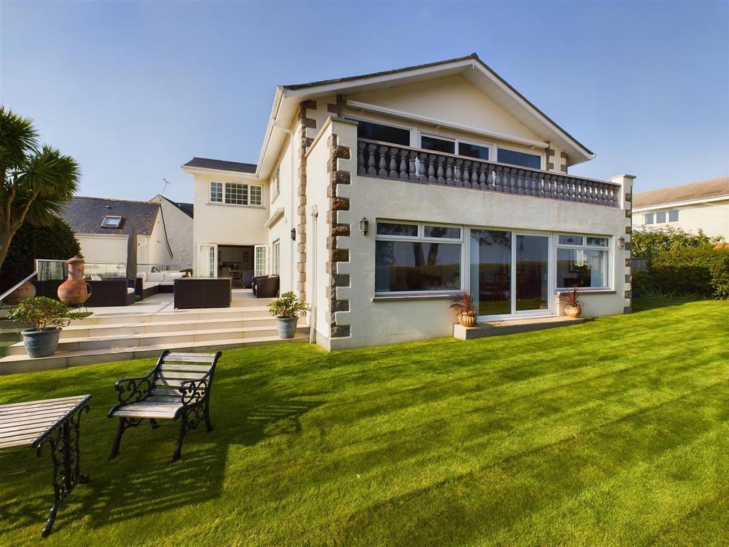 CAM04099 G0-PR0017-STILL012.jpg