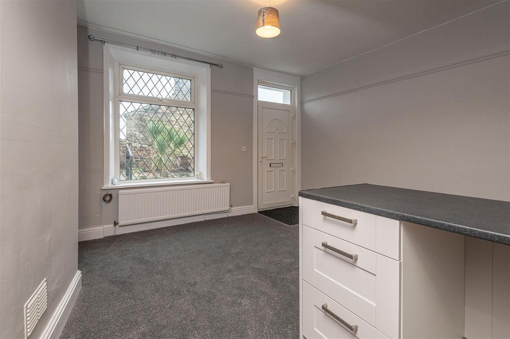 11 - 7 Clay House Lane HX4 8 AW.jpg