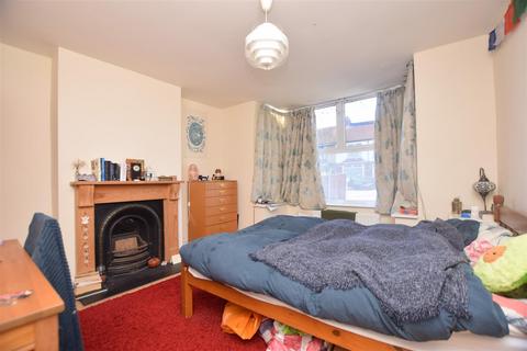 4 bedroom terraced house to rent, BPC02380, Cropthorne Road, Horfield, BS7