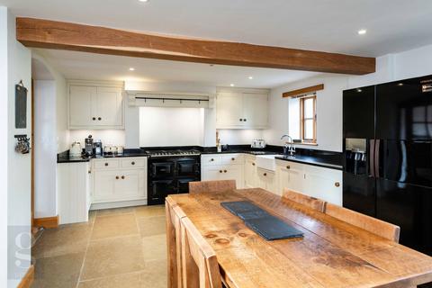 3 bedroom barn conversion for sale, Preston On Wye, Herefordshire