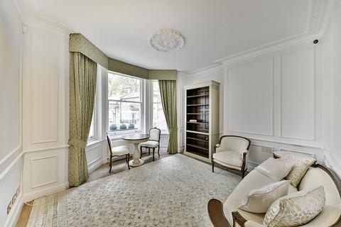 2 bedroom apartment for sale, Elm Park Road, London, SW3