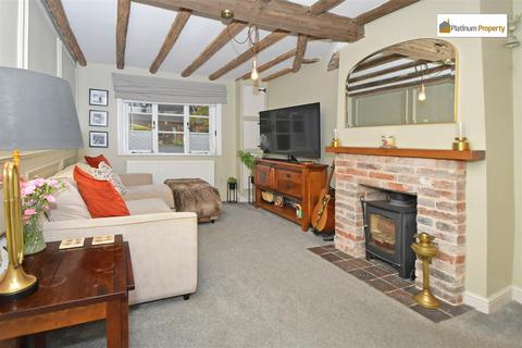 2 bedroom cottage for sale, Sandon Road, Stone ST15