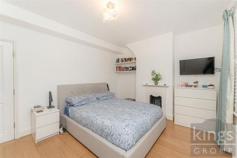 6 Mafeking Road, Enfield, EN1 3SS