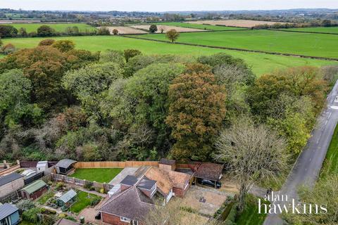 2 bedroom semi-detached bungalow for sale, Wharf Road, Wroughton, Swindon