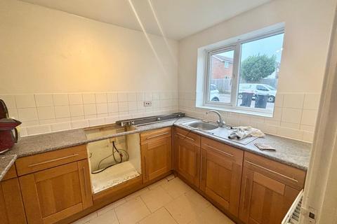 3 bedroom end of terrace house to rent, Rivetts Close, Olney MK46