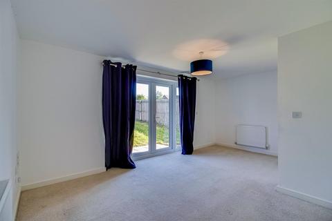 3 bedroom semi-detached house for sale, Timperley Close, Wakefield WF1