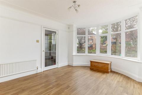 3 bedroom detached house for sale, Primley Park Avenue, Leeds