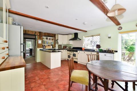 4 bedroom detached house for sale, Bucks Hill, Kings Langley, Hertfordshire, WD4